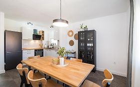 Apartment Mavi